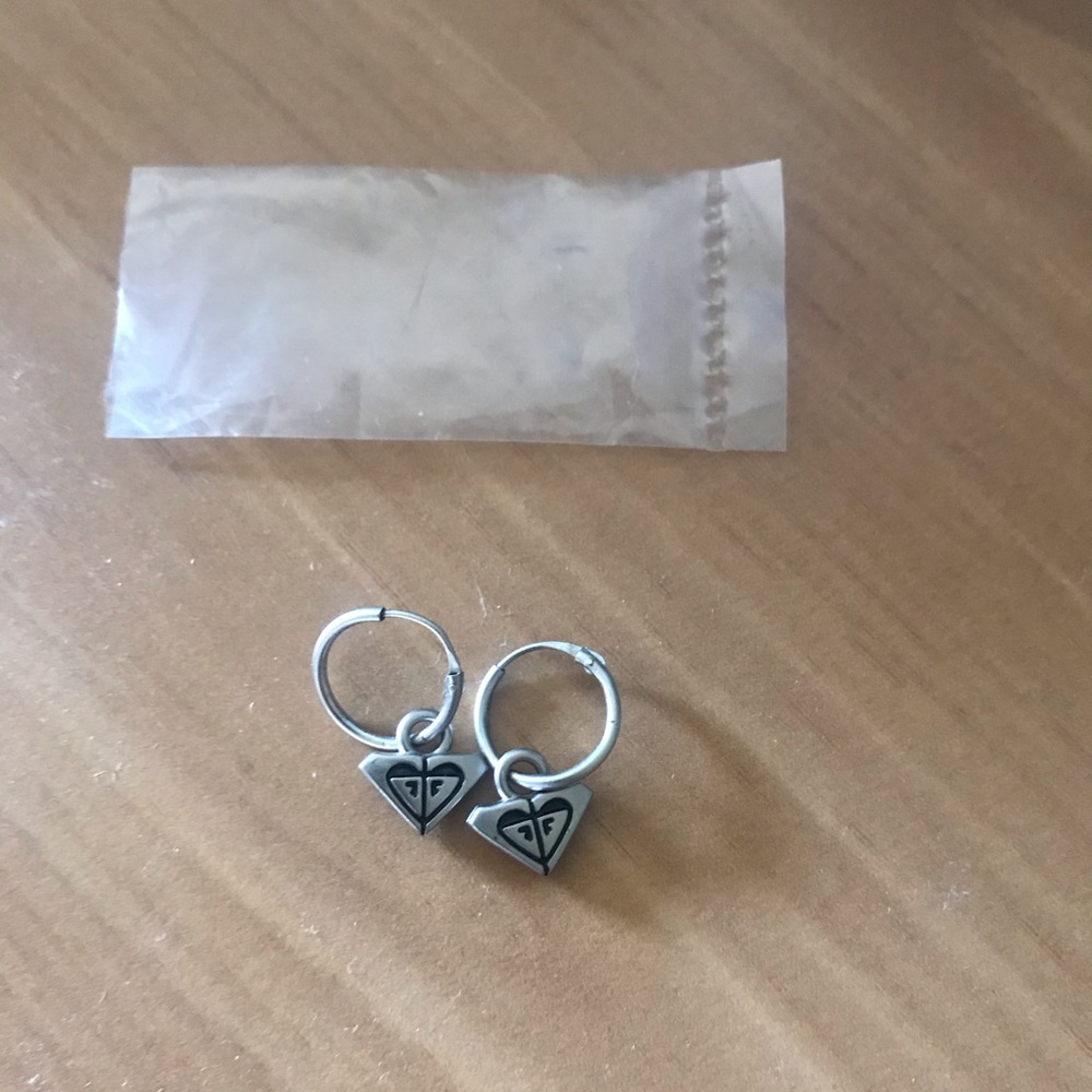 Dainty roxy quicksilver earrings